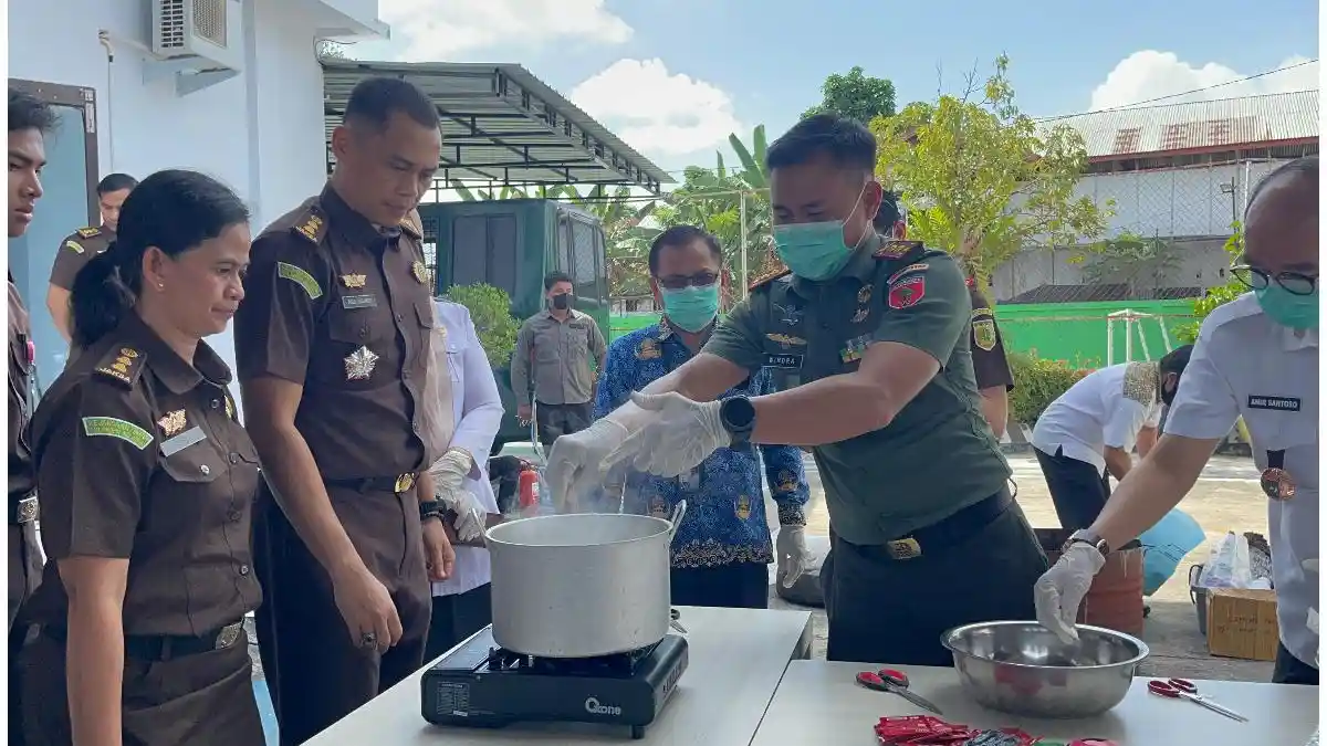 27 Gram Sabu hingga Samurai Dimusnahkan Kejari Palopo, Barang Bukti dari 28 Perkara Inkrah